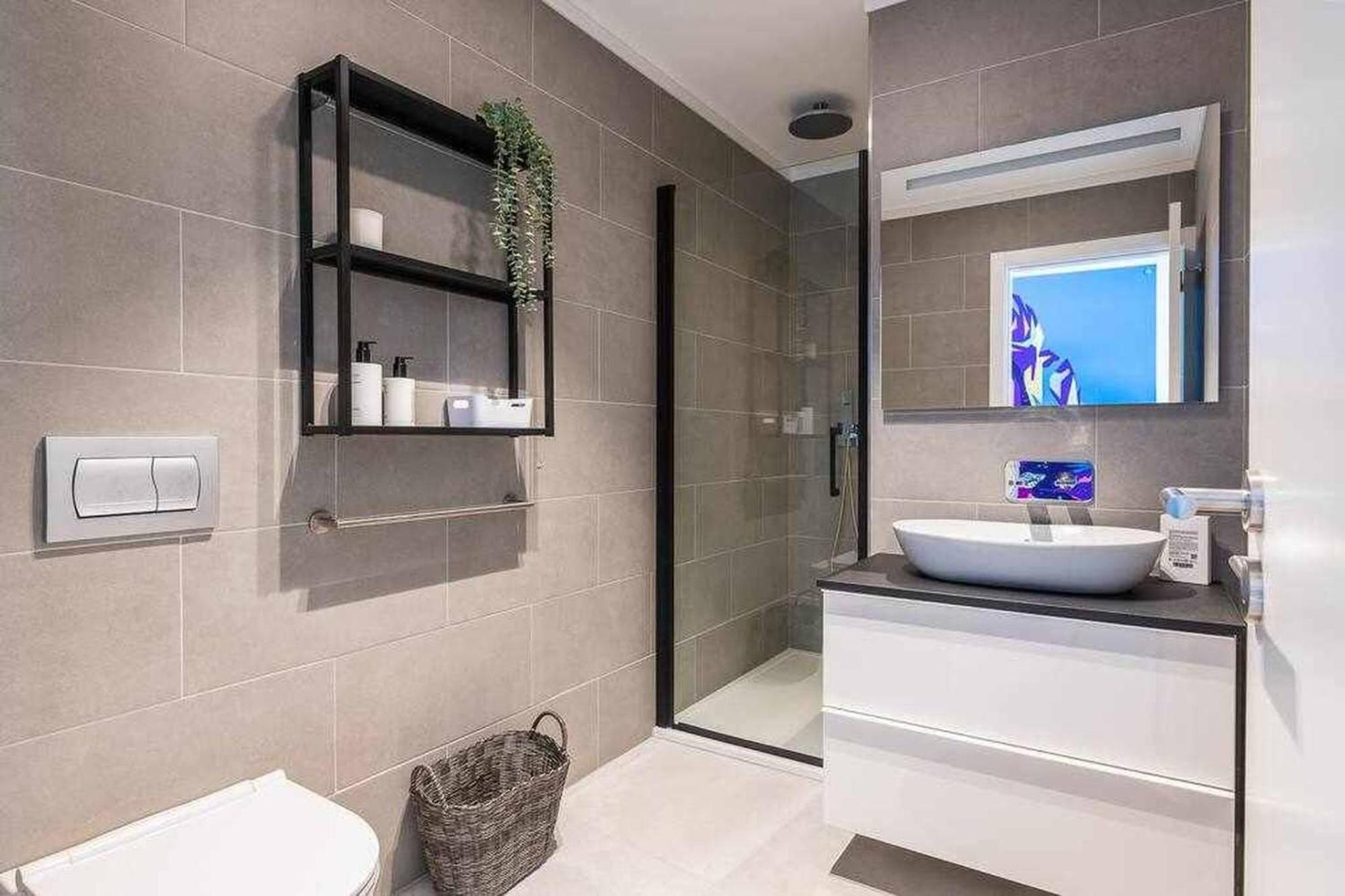 Central Town 2-Bedroom Apartment Albufeira Bagian luar foto