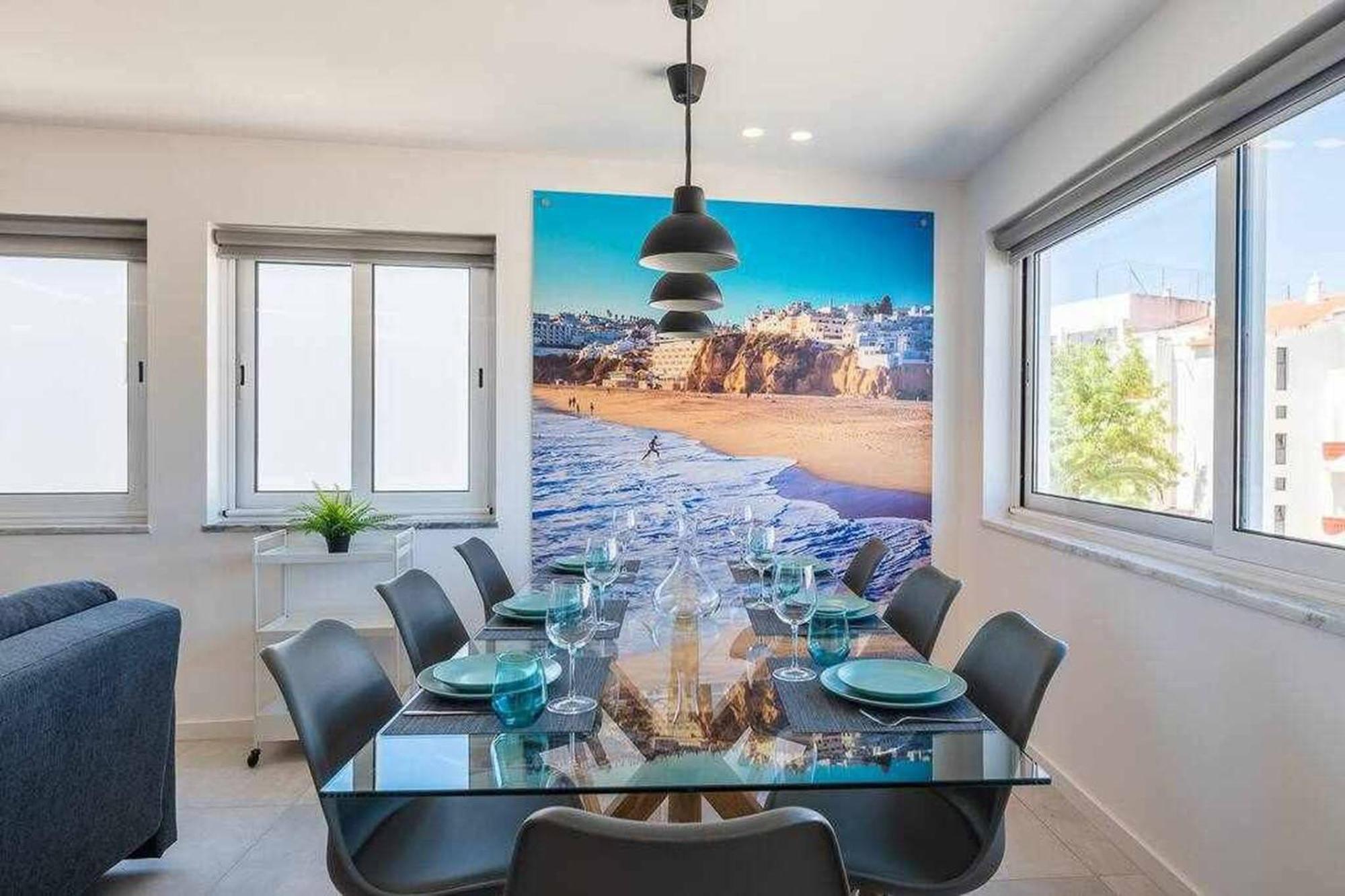 Central Town 2-Bedroom Apartment Albufeira Bagian luar foto