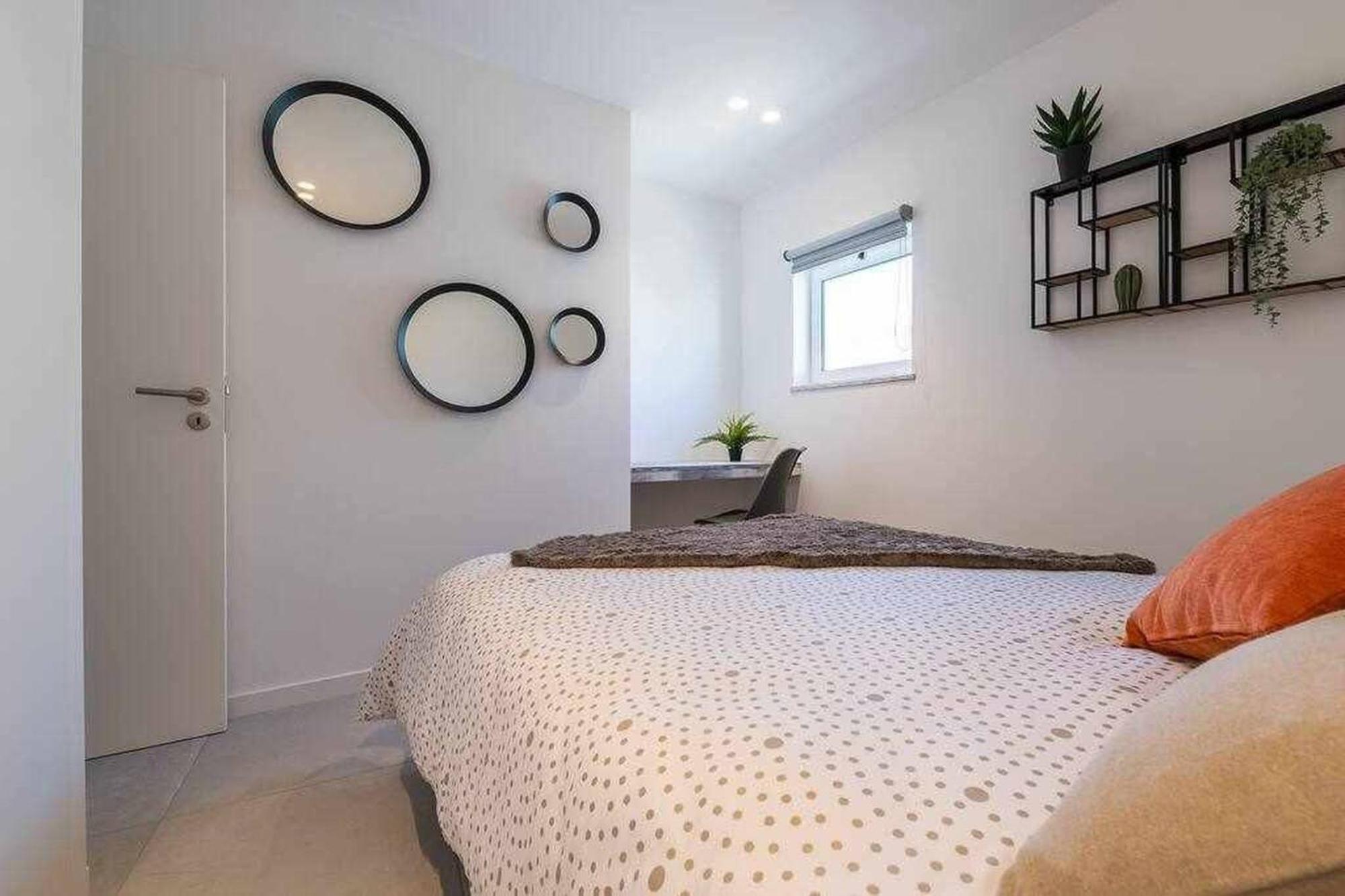 Central Town 2-Bedroom Apartment Albufeira Bagian luar foto